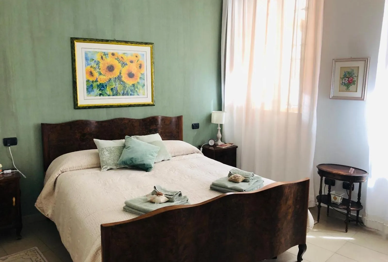 A Due Passi Dal Castello Bed & Breakfast Somma Lombardo